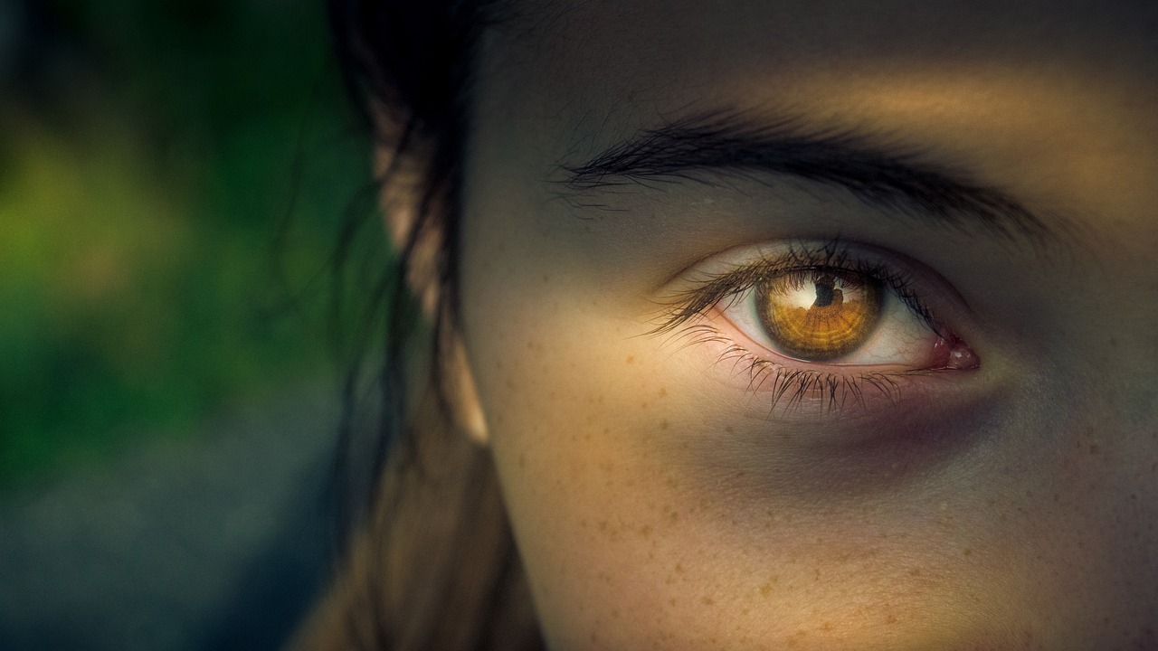 Ojeras cómo quitarlas: Mejora la apariencia de tu mirada con estos 10 consejos de belleza